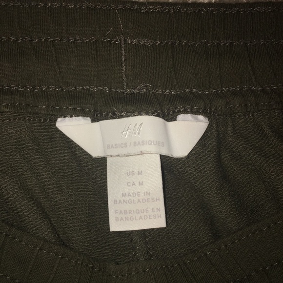 H&M shorts - Picture 3 of 3